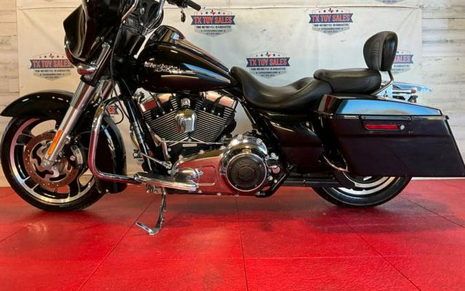 2010 Harley-Davidson Street Glide Base