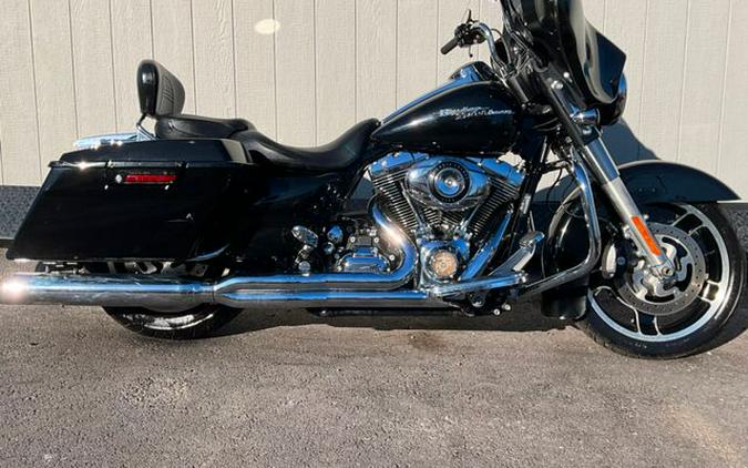 2010 Harley-Davidson Street Glide Base