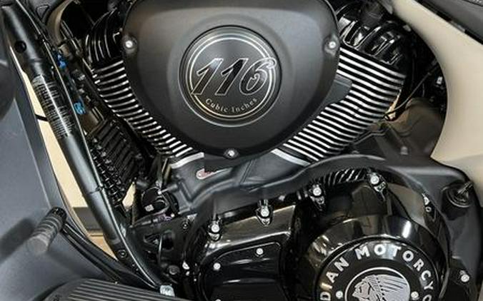 2023 Indian Motorcycle® Roadmaster® Dark Horse® Silver Quartz Smoke