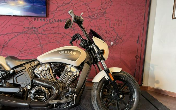 2019 Indian Motorcycle® Scout® Bobber ABS White Smoke