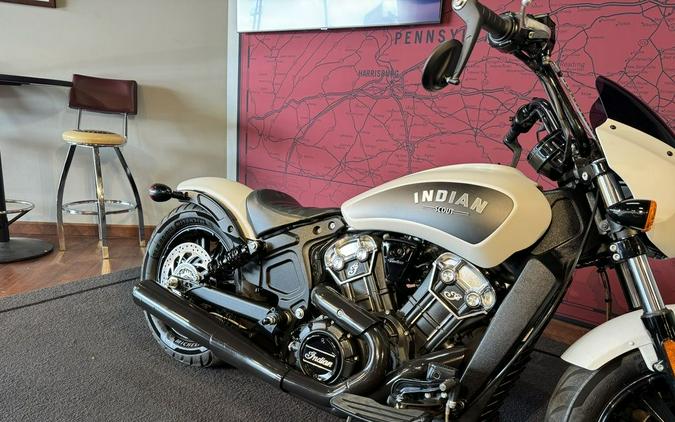 2019 Indian Motorcycle® Scout® Bobber ABS White Smoke