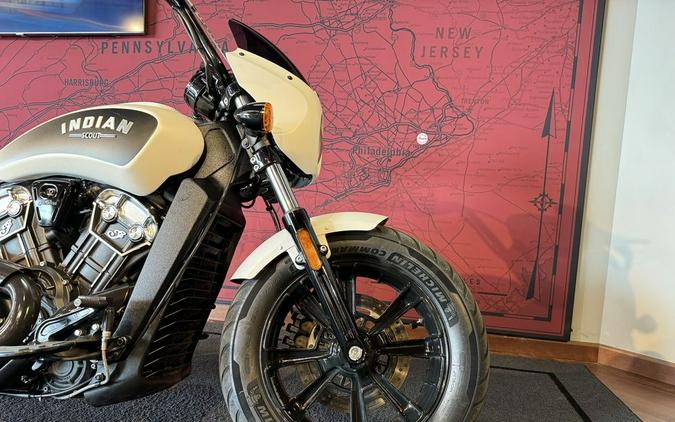 2019 Indian Motorcycle® Scout® Bobber ABS White Smoke