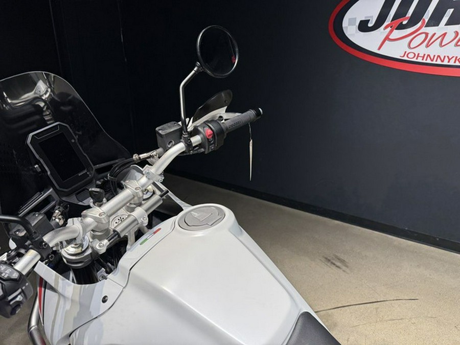 2023 Ducati DesertX Star White Silk