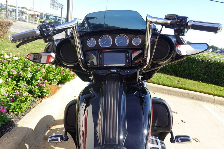 2017 Harley-Davidson Street Glide® CVO™ Street Glide®