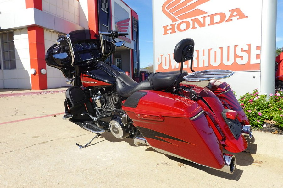 2017 Harley-Davidson Street Glide® CVO™ Street Glide®