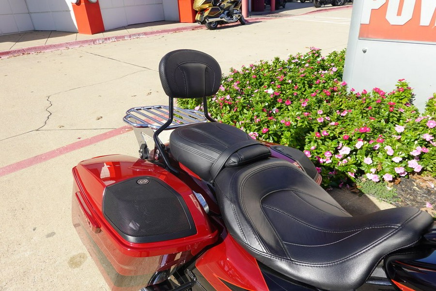 2017 Harley-Davidson Street Glide® CVO™ Street Glide®