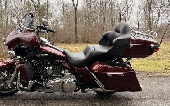 2015 Harley-Davidson® FLHTCUL - Electra Glide® Ultra Classic® Low