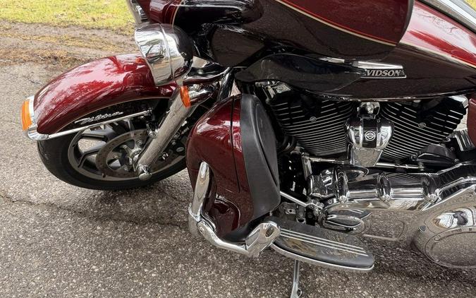 2015 Harley-Davidson® FLHTCUL - Electra Glide® Ultra Classic® Low