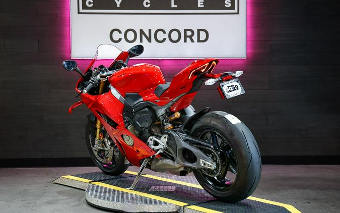 2026 Ducati Panigale V4 S