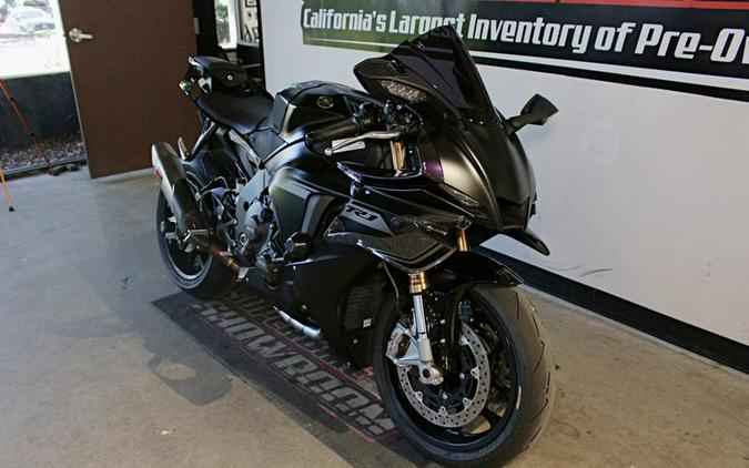 2025 Yamaha YZF-R1