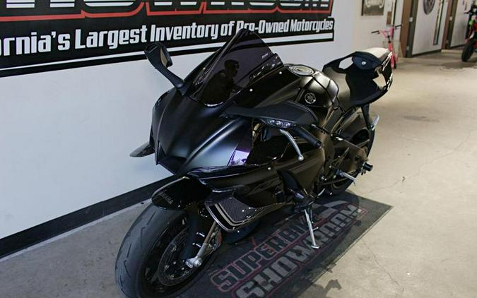 2025 Yamaha YZF-R1