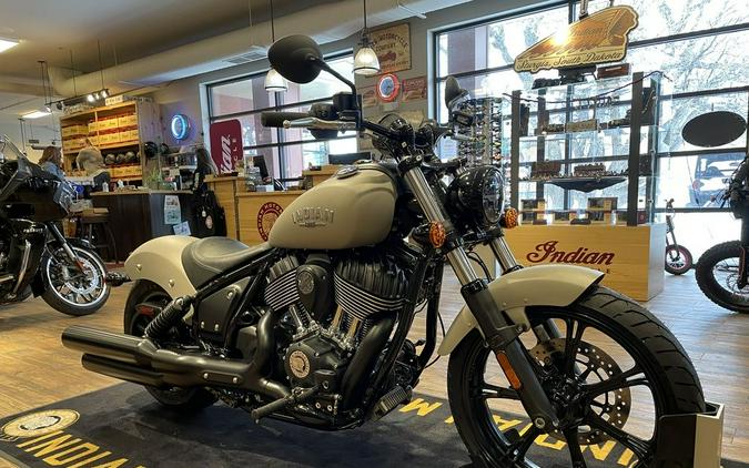 2023 Indian Motorcycle® Chief® ABS Silver Quartz Smoke