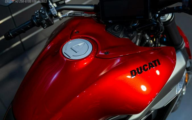2026 Ducati XDiavel V4 Burning Red