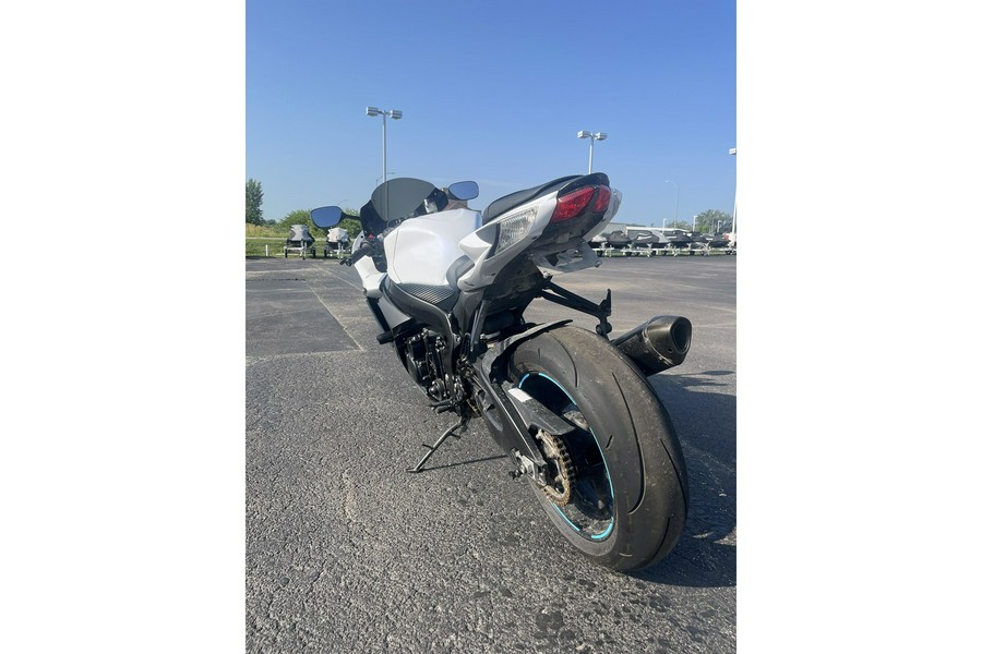 2020 Suzuki GSX-R750M0