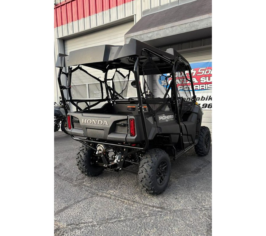 2026 Honda® SXS700M4DT