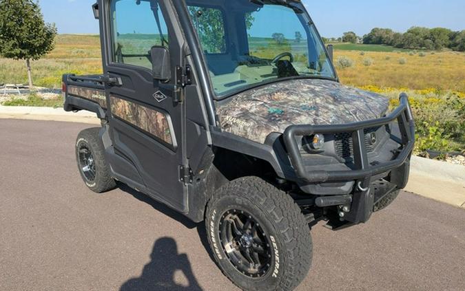 2022 John Deere 3-Passenger Full-Size Crossover Gator XUV835R With Deluxe Cab