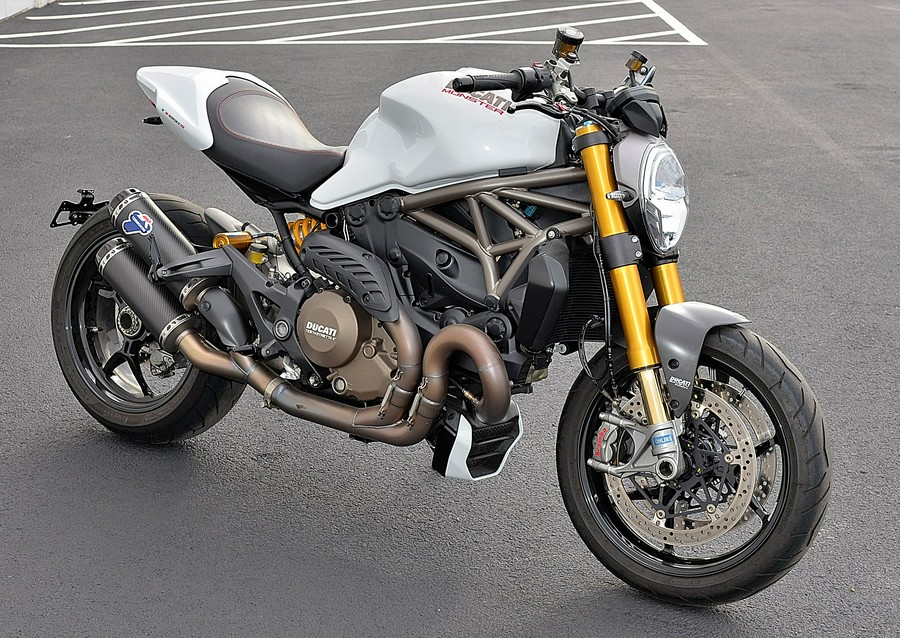 2016 DUCATI Monster 1200 S