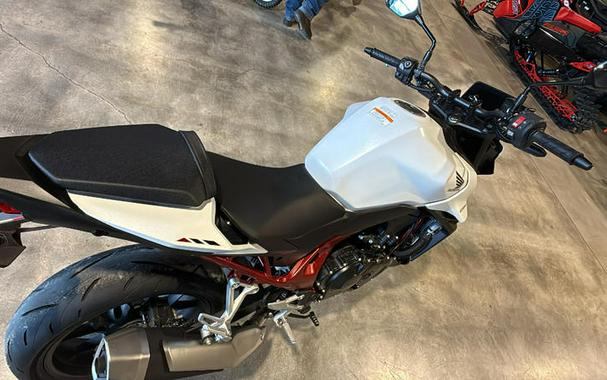 2025 Honda® CB750 Hornet