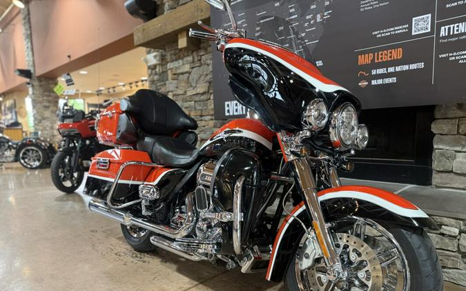 2012 FLHTCUSE7 - CVO ULTRA CLASSIC