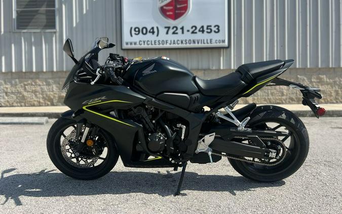 2026 Honda CBR650R E-Clutch