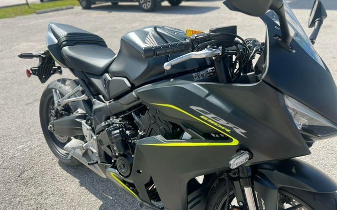 2026 Honda CBR650R E-Clutch