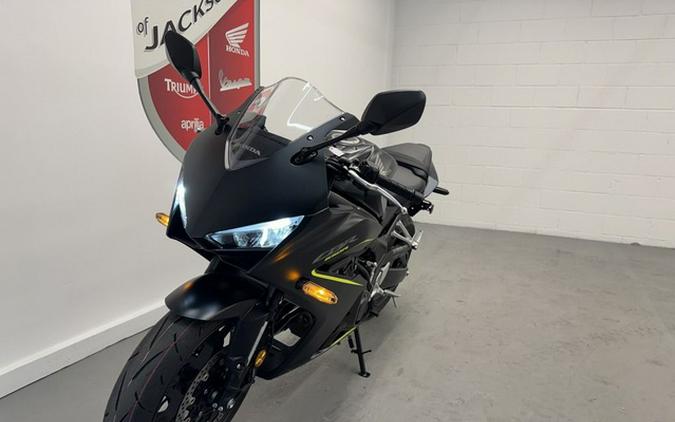2026 Honda CBR650R E-Clutch