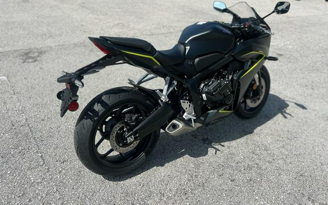 2026 Honda CBR650R E-Clutch