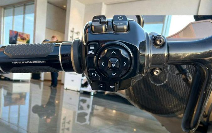 2023 Harley-Davidson Street Glide CVO