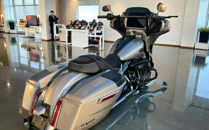 2023 Harley-Davidson Street Glide CVO