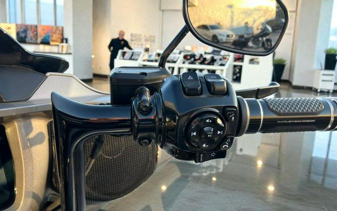 2023 Harley-Davidson Street Glide CVO