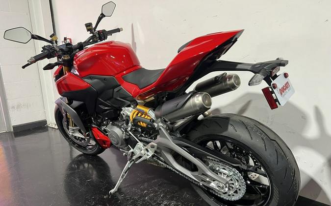 2026 Ducati Streetfighter V2 S V2