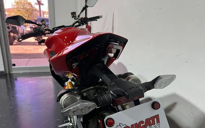 2026 Ducati Streetfighter V2 S V2