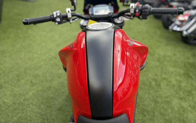 2024 Ducati MONSTER 937+