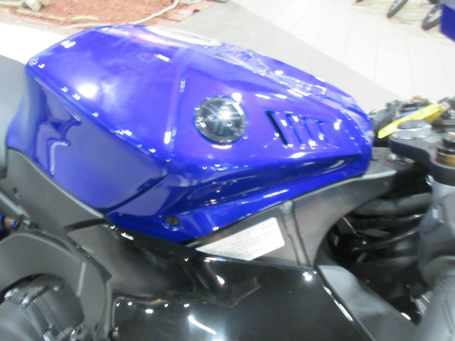 2027 YAMAHA YZF-R9