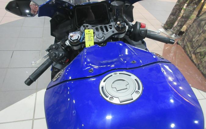 2027 YAMAHA YZF-R9