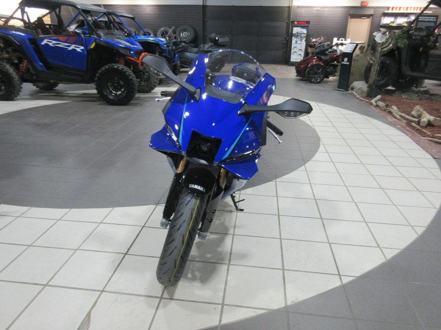 2027 YAMAHA YZF-R9