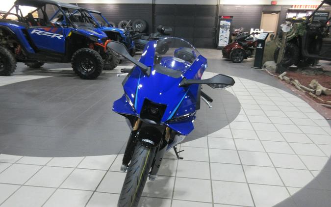 2027 YAMAHA YZF-R9