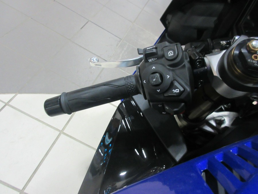 2027 YAMAHA YZF-R9