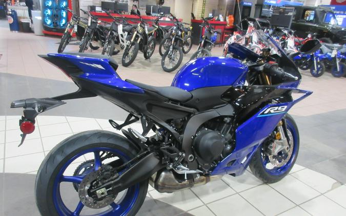 2027 YAMAHA YZF-R9