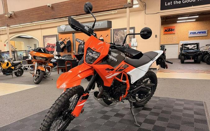 2026 KTM Enduro 390 R