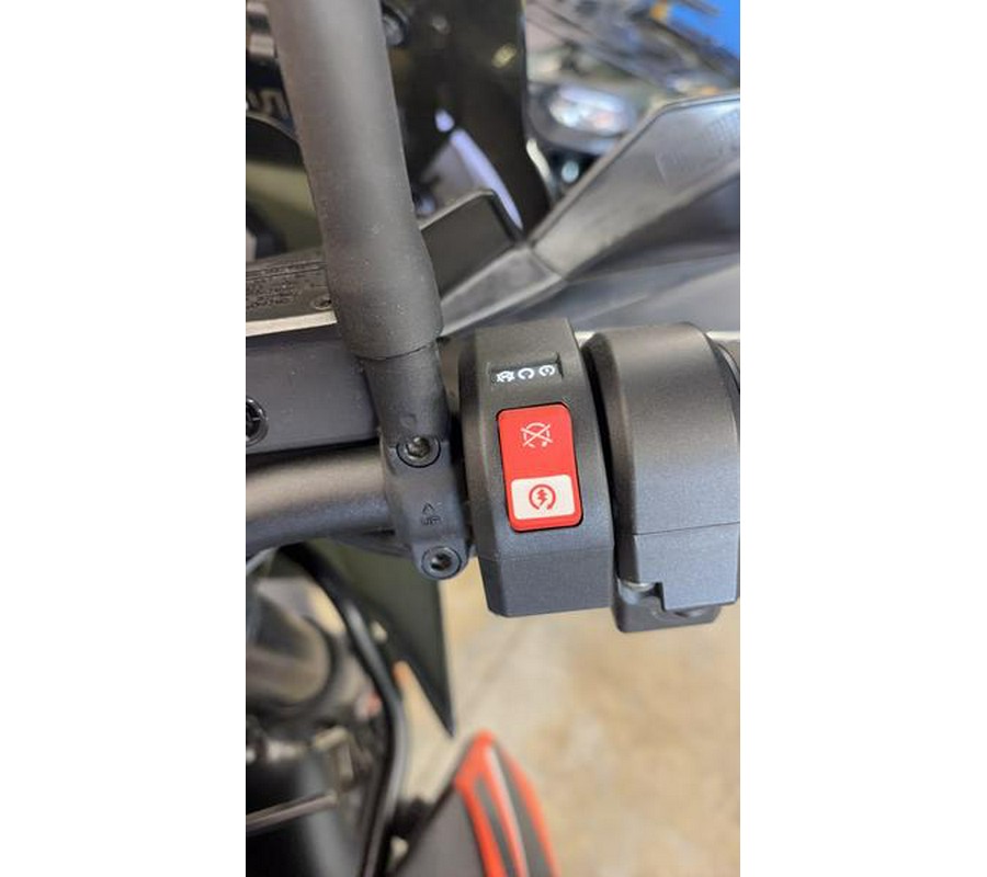 2022 KTM 890 Adventure