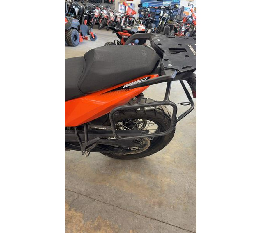 2022 KTM 890 Adventure