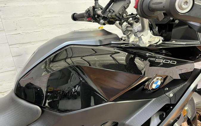 2023 BMW F 900 XR