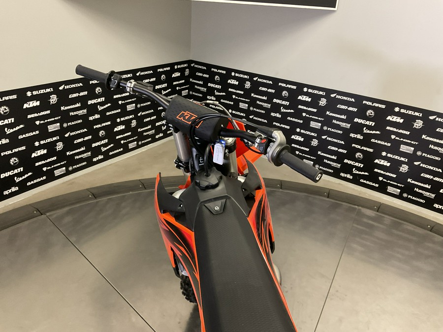 2027 KTM 350 SX-F - 42663M