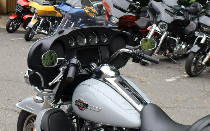 2024 Harley-Davidson Tri Glide Ultra FLHTCUTG