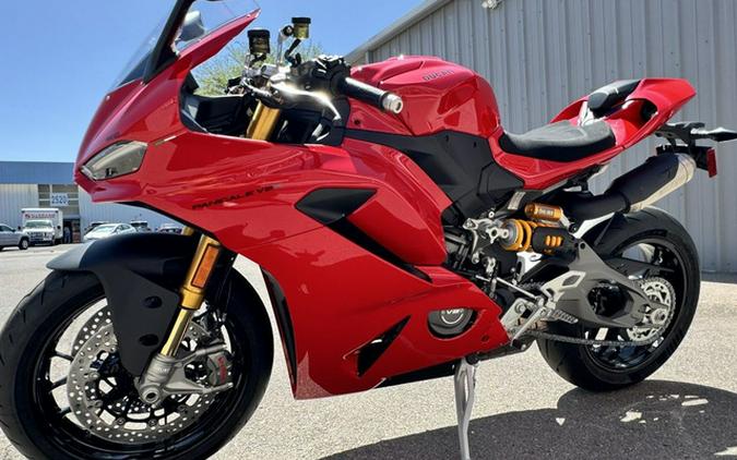 2025 Ducati Panigale V2 S
