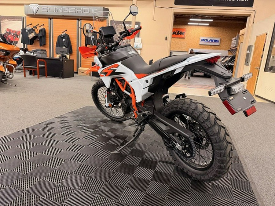 2026 KTM Adventure 390 R