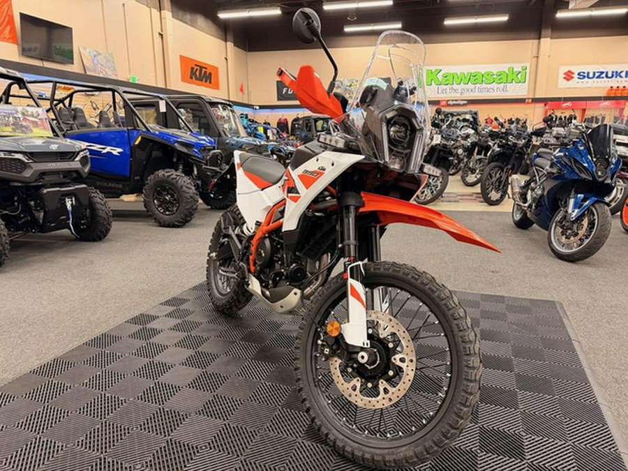 2026 KTM Adventure 390 R