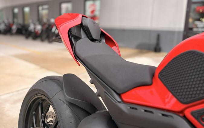 2024 Ducati Panigale V4