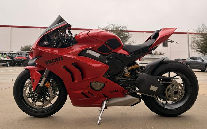 2024 Ducati Panigale V4